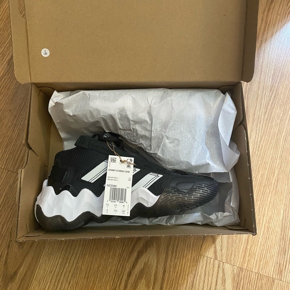 Adidas Candace Parker Exhibit B size 8 — NIB - Picture 3 of 4